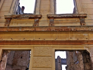 531762_4276772995497_983954721_n