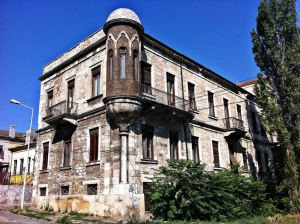 553521_4276744474784_1525897572_n