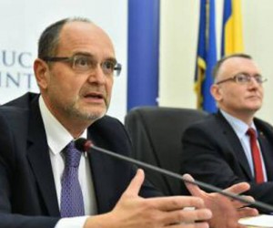 ministrul educatie adrian curaj