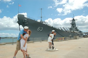 hawaii-pearlharbor-kiss_e3