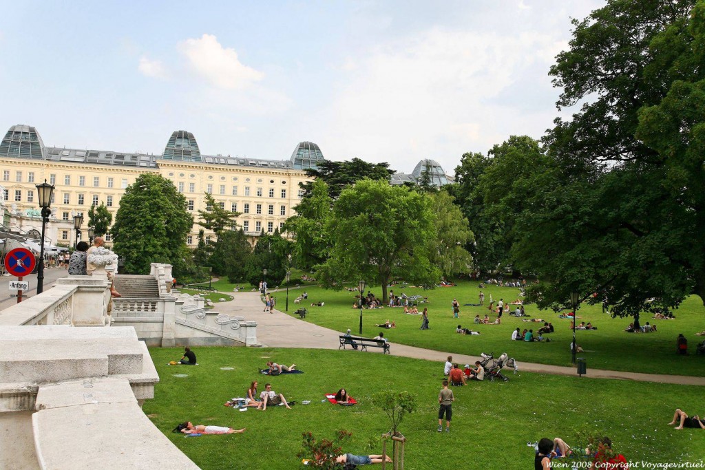 wien-hofburg-burggarten