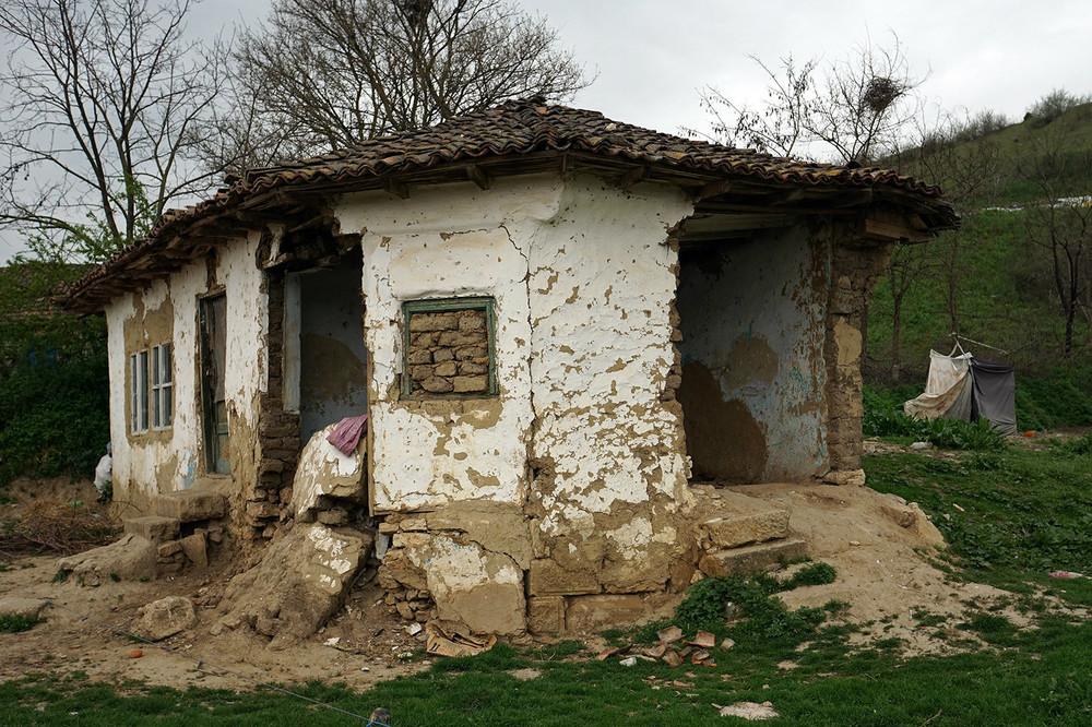 de-ce-satul-romanesc-e-pe-moarte-132-1461760895-size_1000