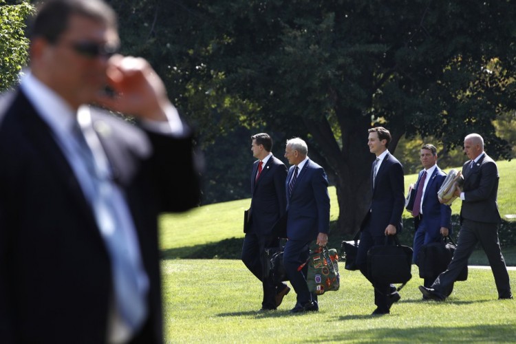 secret-service-hits-overtime-caps-protecting-trumps (1)