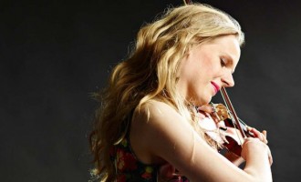 Simone Lamsma a desăvârșit o interpretare memorabilă a celui de-al treilea concert pentru vioară de Saint-Saëns