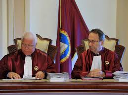 lazaroiu-si-dorneanu