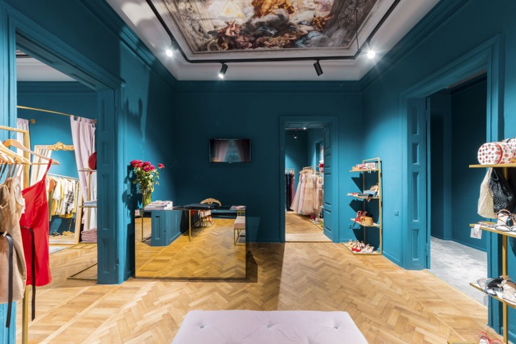 amenajare-interioara-showroom