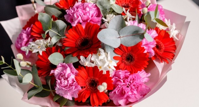 Care sunt cele mai frumoase flori de toamnă şi cui le poţi oferi?