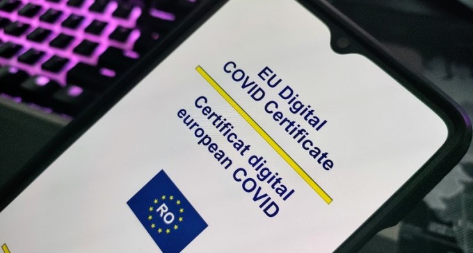 UE vrea să stabilească valabilitatea certificatului verde Covid la nouă luni fără doza de rapel / Noua regulă urmează să fie adoptată săptămâna viitoare – Coronavirus