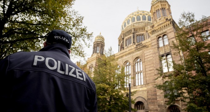 Un adolescent de 15 ani ar fi planificat un atac terorist în Germania